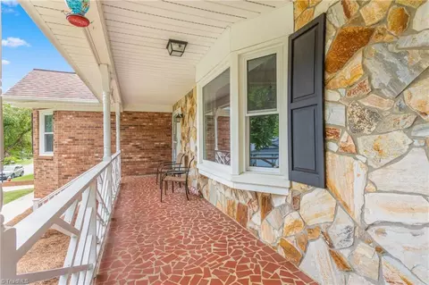 2600 Northfork Ter, High Point, NC 27265 photo 5
