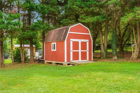 2600 Northfork Ter, High Point, NC 27265 photo 41