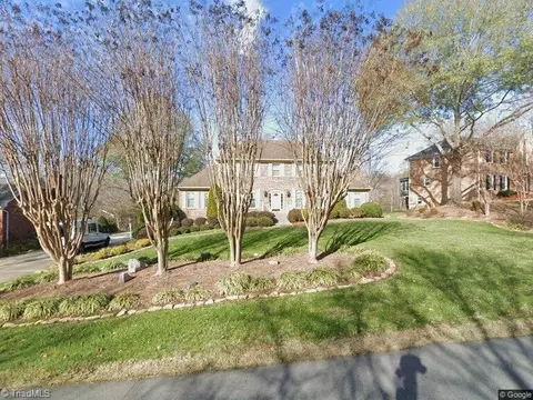 6905 August Dr, Clemmons, NC 27012