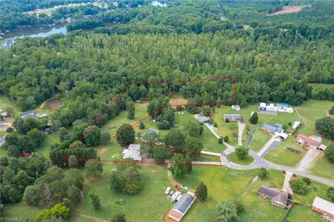 231 Terrace Ln, Lexington, NC 27292