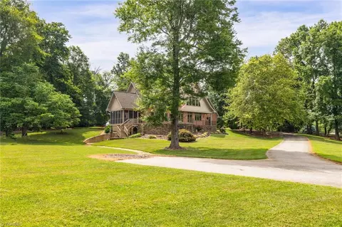 3768 Cameron Ct, Trinity, NC 27370 photo 3