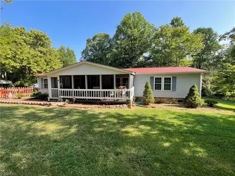 6308 West Ct, Pleasant Garden, NC 27313