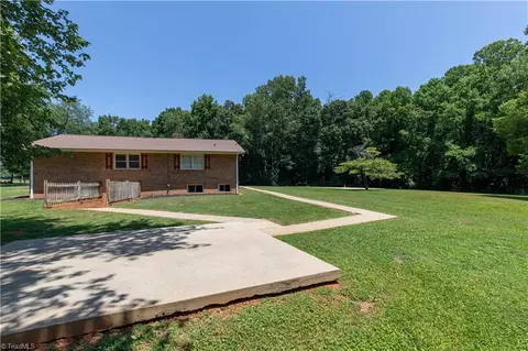 660 Wilmoth Rd, Dobson, NC 27017 photo 40