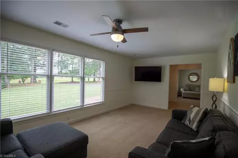 660 Wilmoth Rd, Dobson, NC 27017 photo 8
