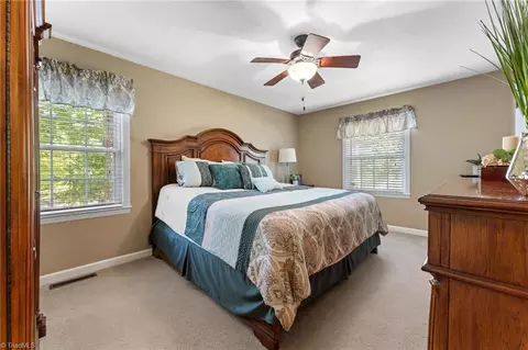 1053 Cantering Rd, High Point, NC 27262 photo 41