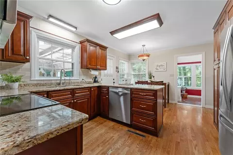1053 Cantering Rd, High Point, NC 27262 photo 23