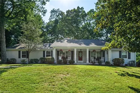 1053 Cantering Rd, High Point, NC 27262 photo 9