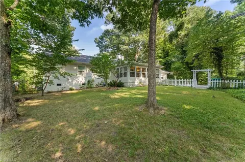1053 Cantering Rd, High Point, NC 27262 photo 10