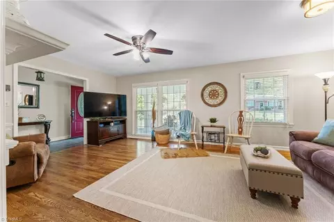 1053 Cantering Rd, High Point, NC 27262 photo 17