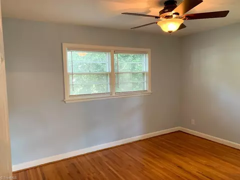 413 Rockspring Rd, High Point, NC 27262 photo 16