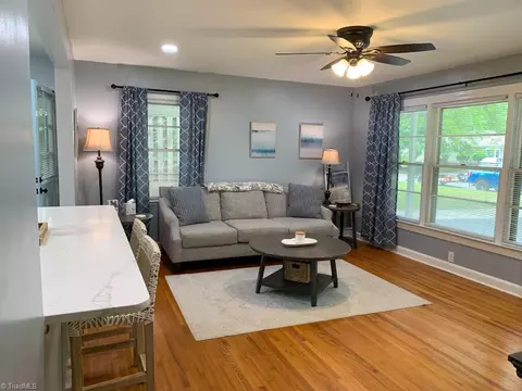 413 Rockspring Rd, High Point, NC 27262 photo 9