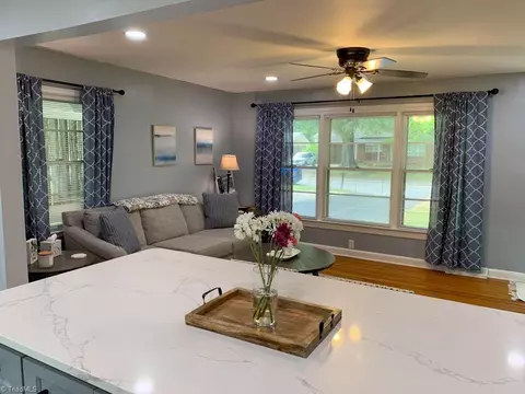 413 Rockspring Rd, High Point, NC 27262 photo 6