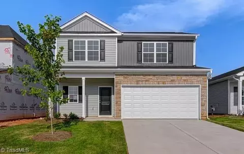 3933 Angel Hill Ln, High Point, NC 27265