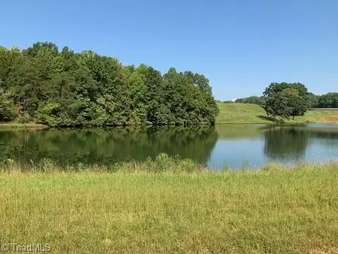 7602 Whisper Hollow Ln, Lewisville, NC 27023