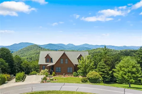 12 Van Gogh Drive, Blowing Rock, NC 28605