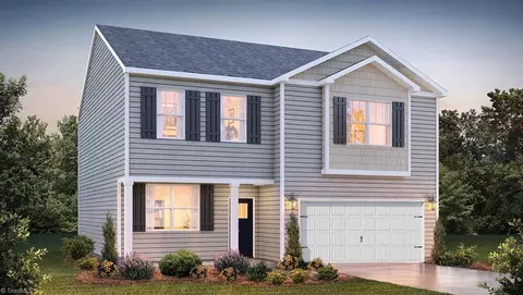 2510 Summersby Dr, Mebane, NC 27302