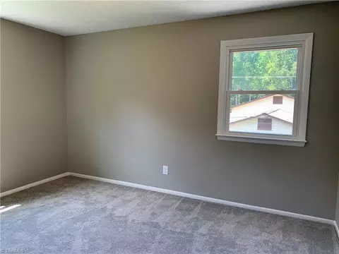 105 Laurel Ln, King, NC 27021 photo 16
