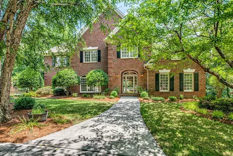 8340 Lismore St, Clemmons, NC 27012