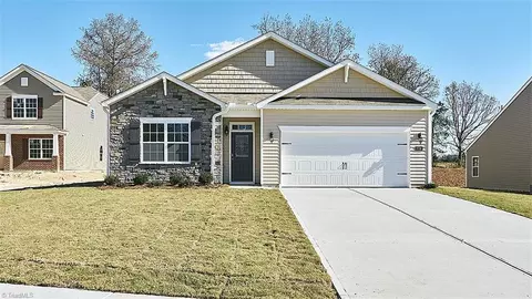 1452 Hill Everhart Rd #10, Lexington, NC 27295