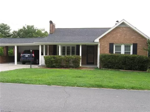 532 Allred Mill Rd, Mount Airy, NC 27030