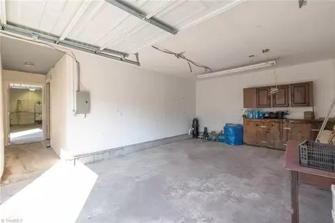 1464 E Pine St, Mount Airy, NC 27030 photo 31