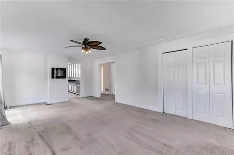 1464 E Pine St, Mount Airy, NC 27030 photo 9