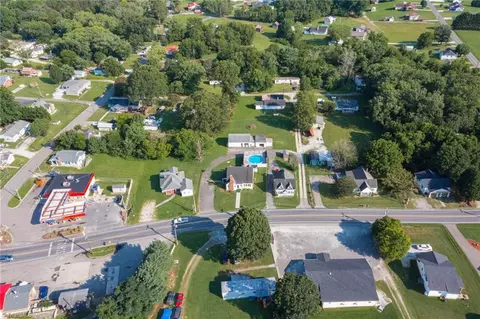 1464 E Pine St, Mount Airy, NC 27030 photo 34