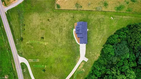 690 Williamsburg Rd, Olin, NC 28660 photo 42