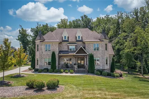6841 Shields Dr, Oak Ridge, NC 27310
