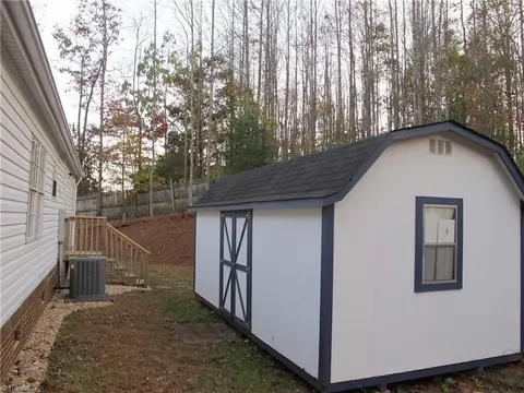 2177 Boiling Springs Rd, Purlear, NC 28665 photo 36
