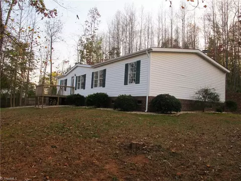 2177 Boiling Springs Rd, Purlear, NC 28665 photo 22