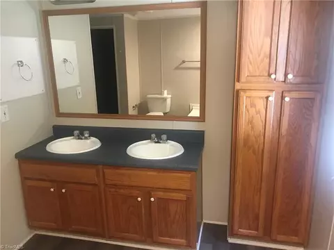 2177 Boiling Springs Rd, Purlear, NC 28665 photo 33