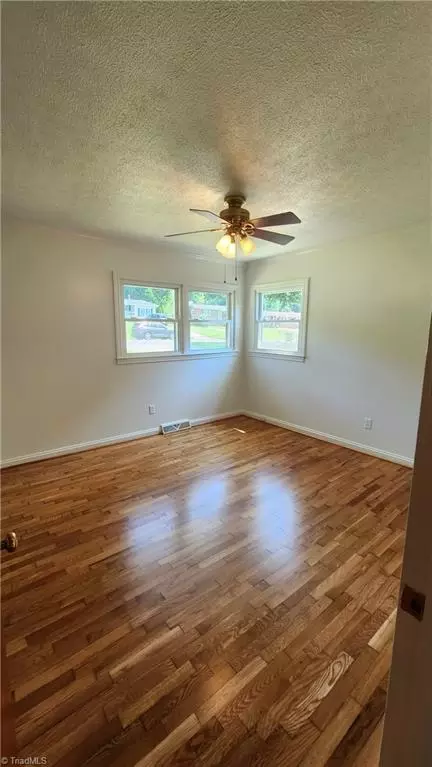 1226 Forest Rd, Eden, NC 27288 photo 15