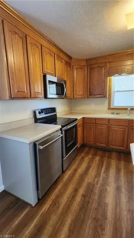 1226 Forest Rd, Eden, NC 27288 photo 8