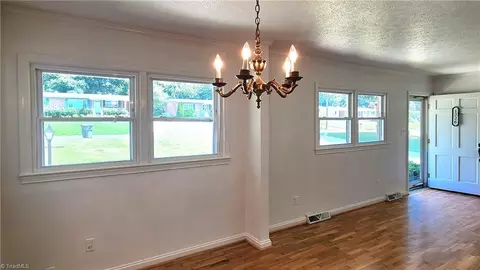 1226 Forest Rd, Eden, NC 27288 photo 3