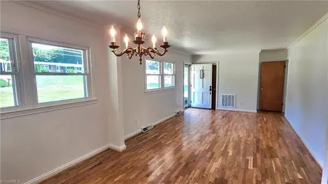 1226 Forest Rd, Eden, NC 27288 photo 2
