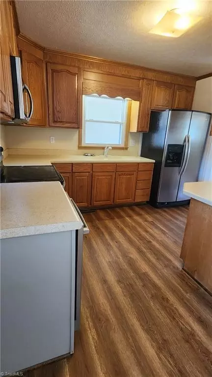 1226 Forest Rd, Eden, NC 27288 photo 6