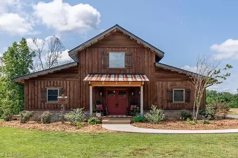 1139 Sands Rd, Lawsonville, NC 27022