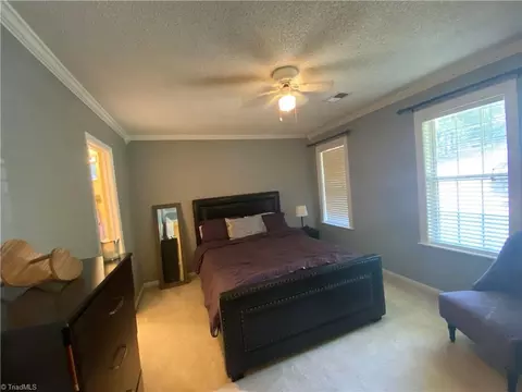406 Shadybrook Rd, High Point, NC 27265 photo 4