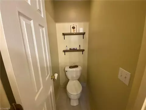 406 Shadybrook Rd, High Point, NC 27265 photo 7