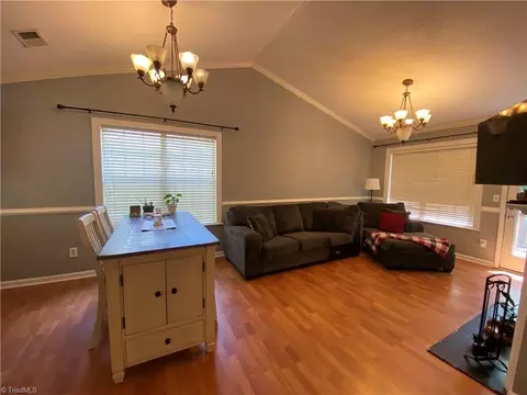 406 Shadybrook Rd, High Point, NC 27265 photo 13