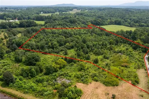 0000 Hunter Rd #3, Pilot Mountain, NC 27041