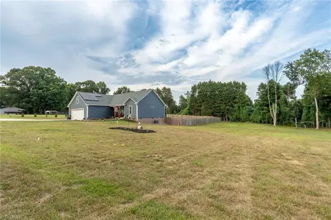 5740 Oak Knoll Dr, Trinity, NC 27370 photo 18