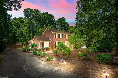 3617 Friendly Acres Dr, Greensboro, NC 27410
