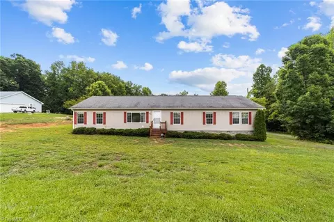 7115 Whitetail Dr, Julian, NC 27283
