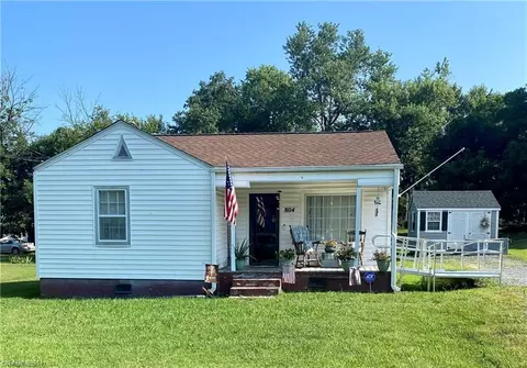 804 Carolina Ave, Thomasville, NC 27360