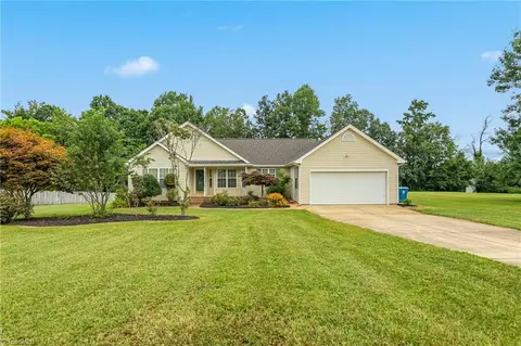 1407 Elks Forest Dr, Climax, NC 27233