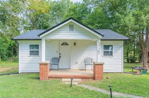 3725 Old Cedar Falls Rd, Randleman, NC 27317