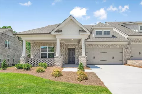 2048 Welden Ridge Rd, Kernersville, NC 27284