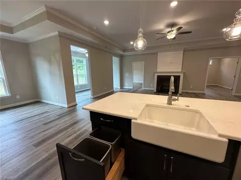 3449 Willowcrest St, High Point, NC 27265 photo 7